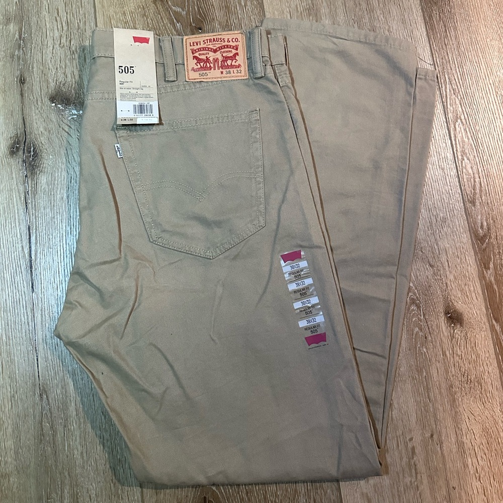 NWT Levi’s 505